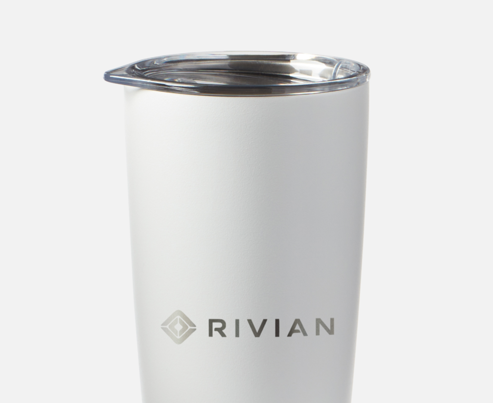 http://media.rivian.com/image/upload/v1635926373/rivian-com/gearshop/16%20oz%20Tumbler/White/16-oz-Tumbler-White-Primary-02_cbsp3r.jpg