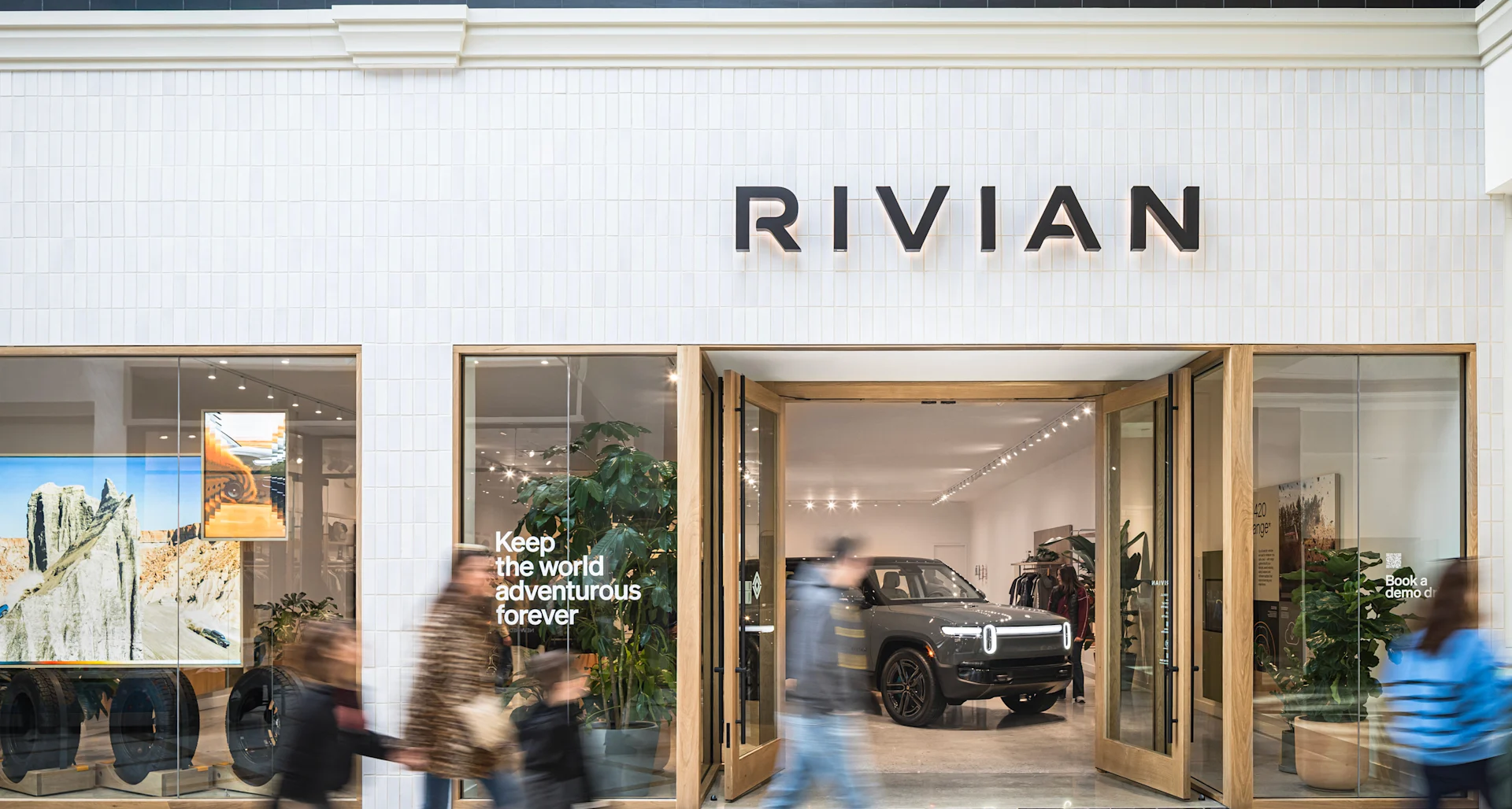 Rivian white electric SUV R1S