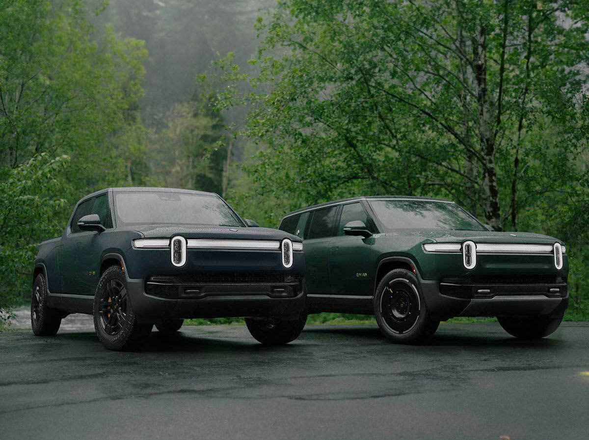 Four Motors, Zero Sense: Unleashing the 1,025-Horsepower Rivian R1S — image 4