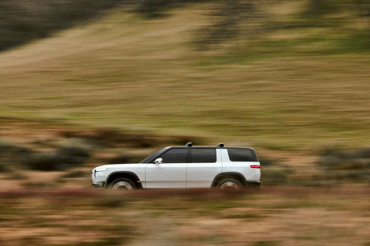 2027 Rivian R2