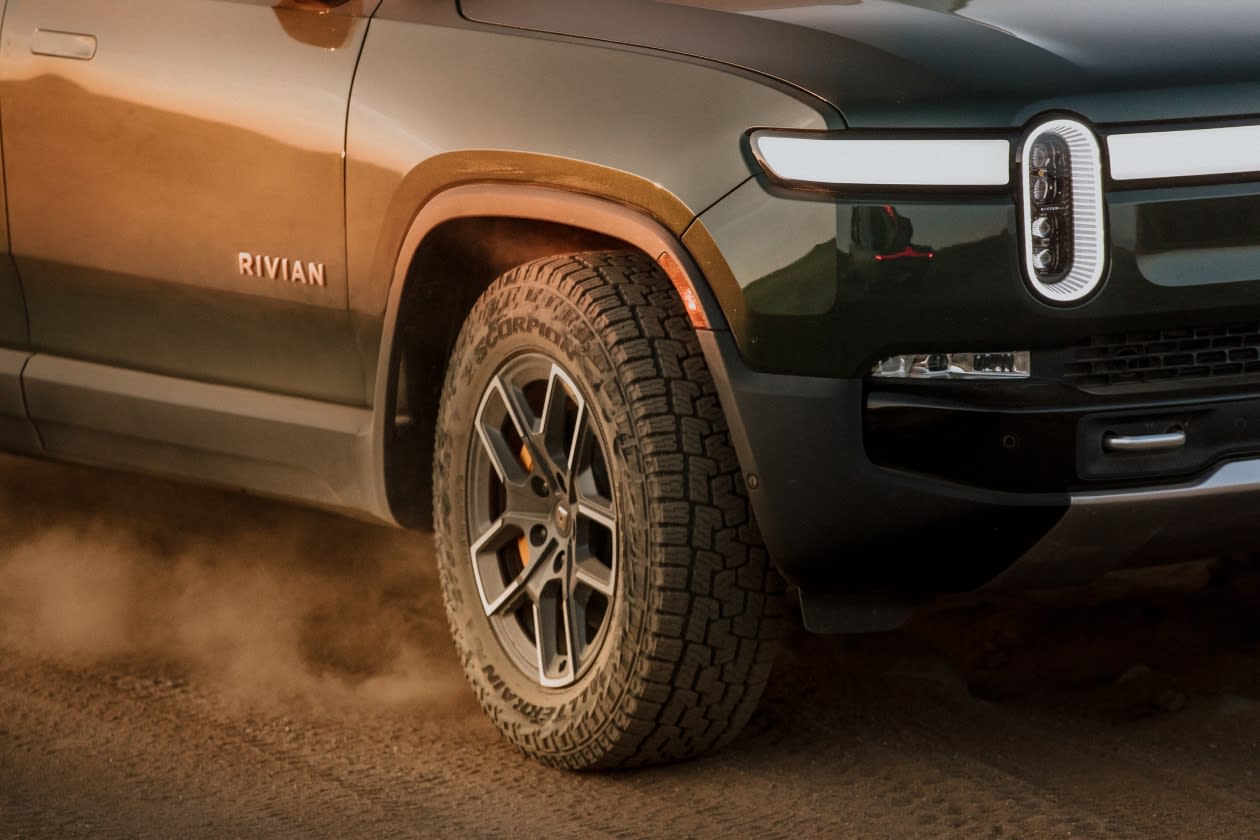 Some weekend truck stuff  Rivian Forum - R1T R1S R2 News, Specs, Models,  RIVN Stock 