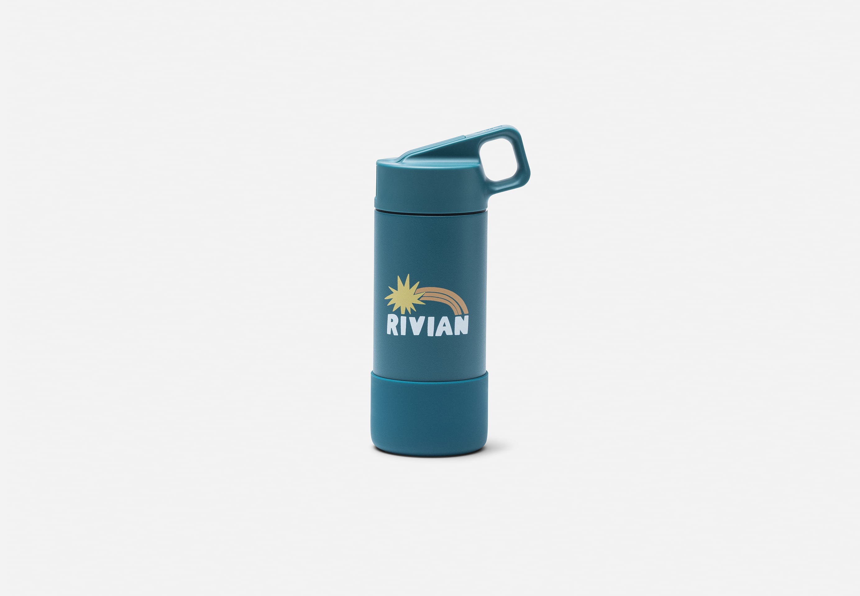 https://media.rivian.com/rivian-main/image/upload/f_auto/q_auto:eco/v1649115816/rivian-com/gearshop/Kids'%20Shooting%20Star%2012%20oz%20Water%20Bottle/Blue/Kids_-Shooting-Star-12-oz-Water-Bottle-Blue-Grid-Landscape-01_krjyt4.jpg